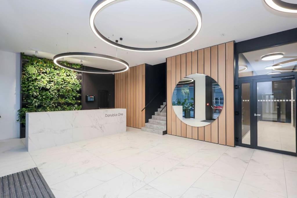 Danubius One - Spacious W Free Parking * Bratislava