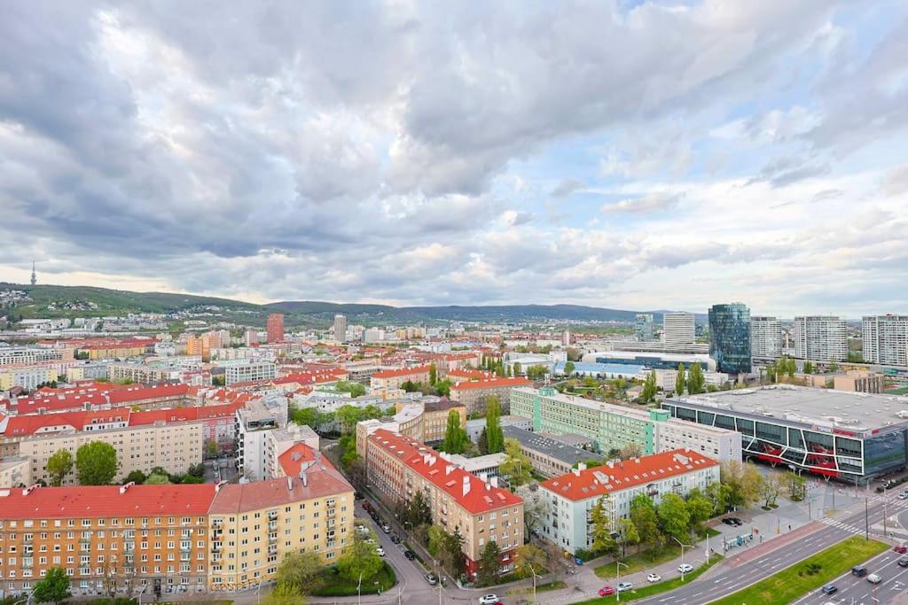 Danubius One - Spacious W Free Parking *